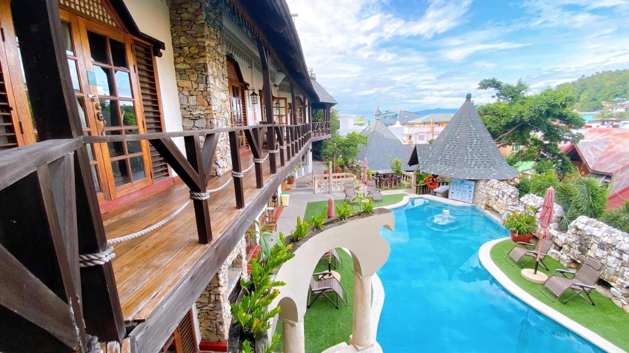 Tropicana Castle Dive Resort Powered By Cocotel Puerto Galera Bagian luar foto