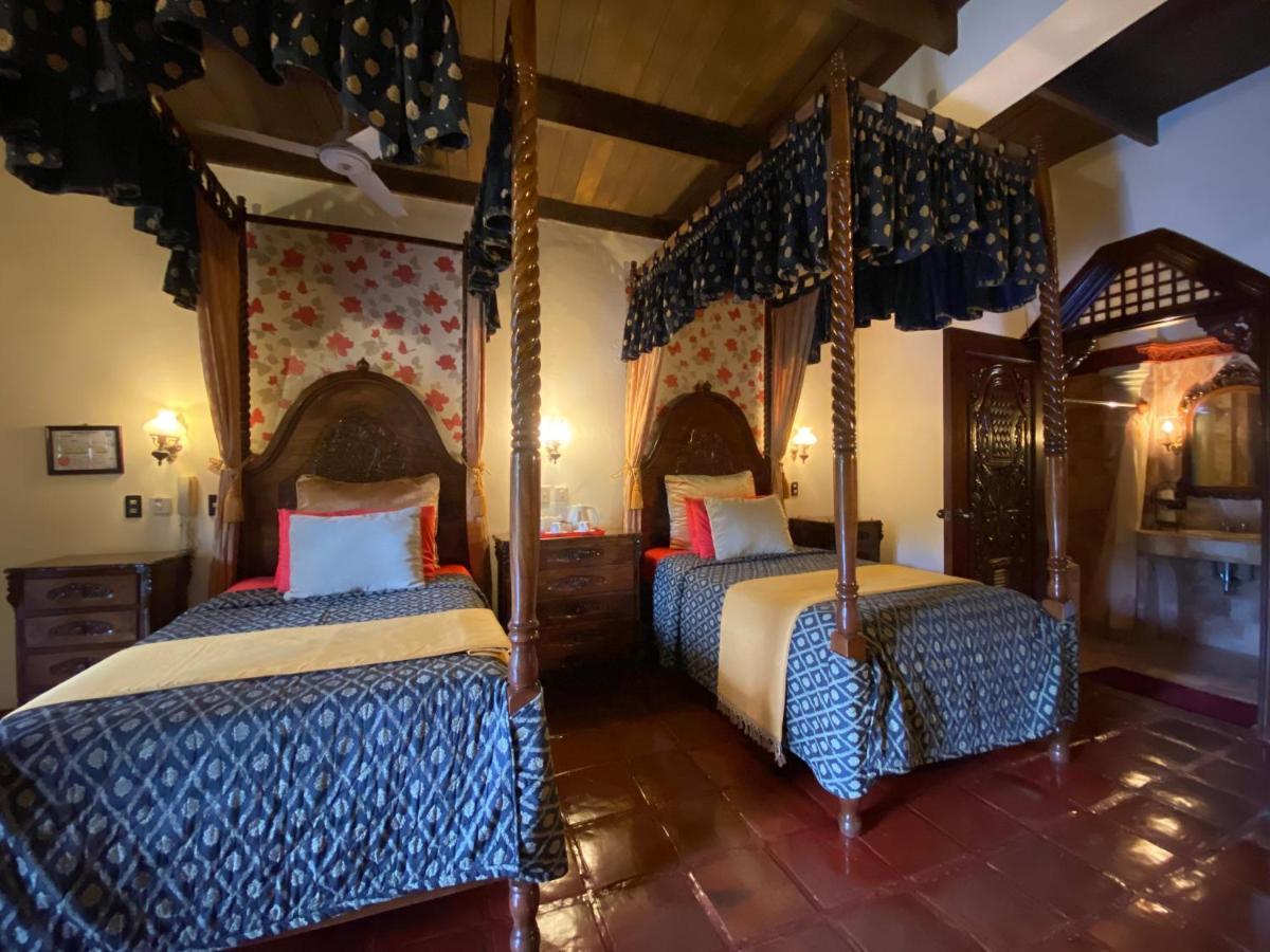 Tropicana Castle Dive Resort Powered By Cocotel Puerto Galera Bagian luar foto
